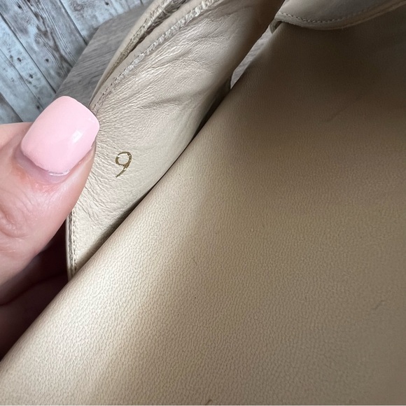 Banana Republic Cream Leather RAVELLO LEATHER SLIDE Preppy Women’s 9 - Picture 8 of 8